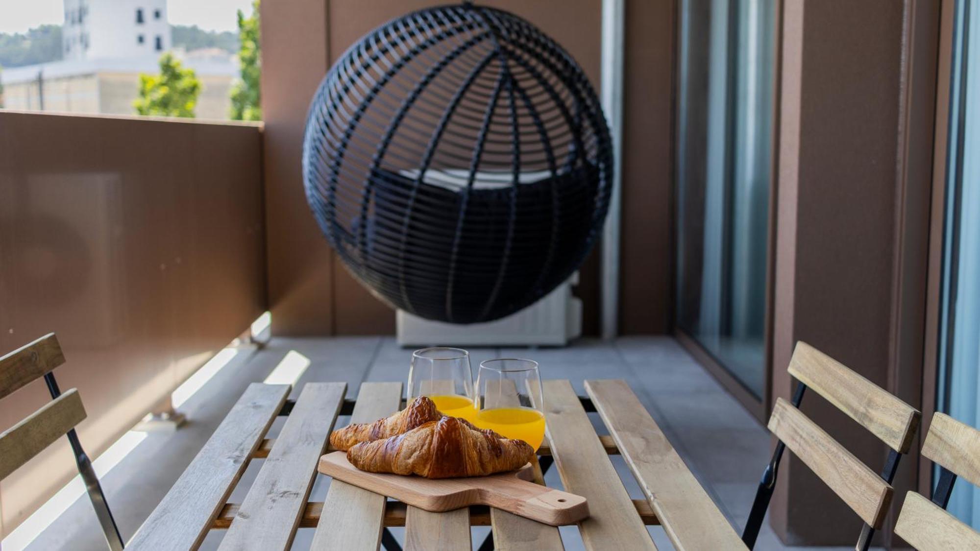 Stunning Flat In The Center Of Gaia By Lovelystay Vila Nova de Gaia Ngoại thất bức ảnh